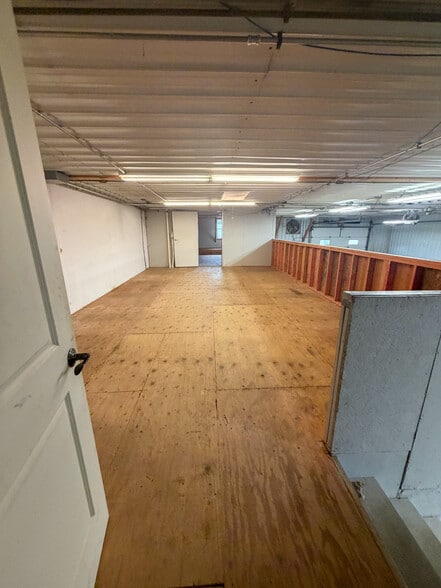 More Photos Of 39W963 Midan Dr, Elburn Warehouse For Lease
