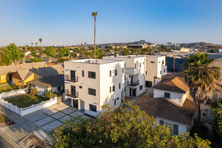 More Photos Of 6082 W 18th St, Los Angeles Apartments For Sale