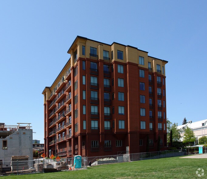 More Photos Of 1106 108th Ave NE, Bellevue Apartments For Sale