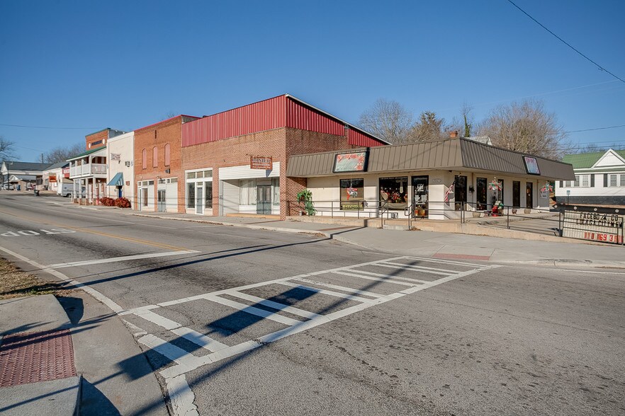 More Photos Of 6003 Main St, Lula Storefront Retail Office For Sale