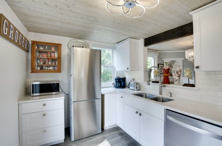 More Photos Of 234 Middle, Falmouth Freestanding For Sale