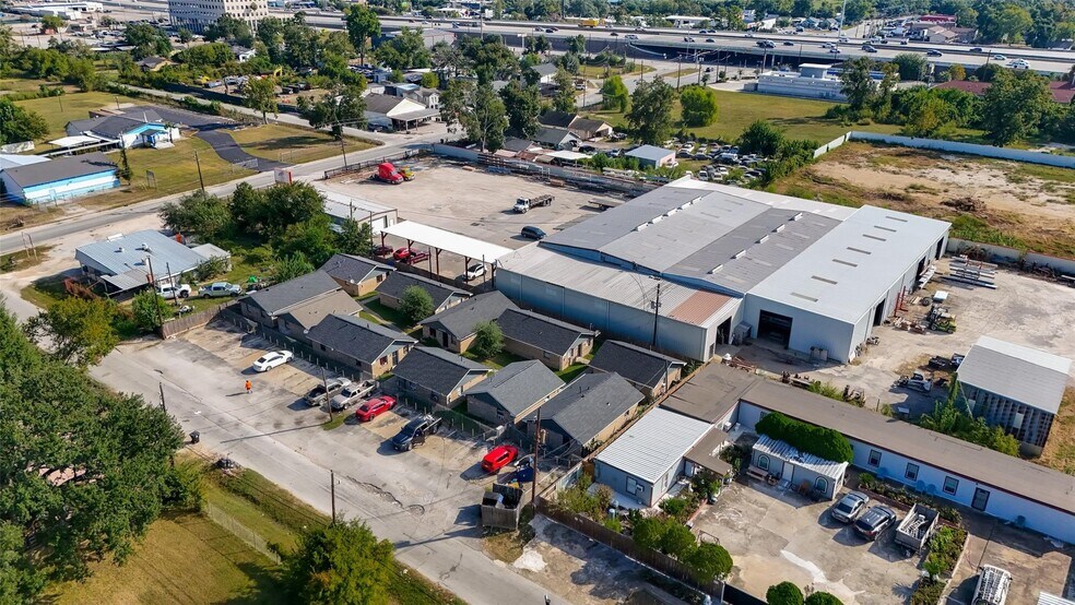 More Photos Of 8814 Manus St, Houston Apartments For Sale