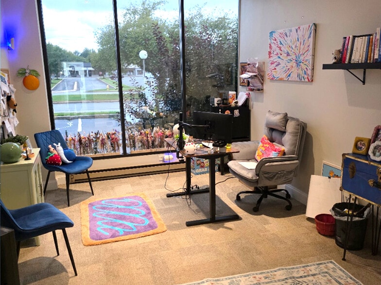 More Photos Of 2525 Eastern Blvd, York Office For Lease