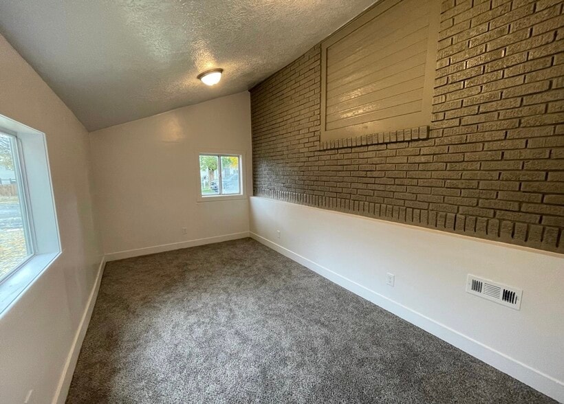 More Photos Of 435 S 900 W, Salt Lake City Apartments For Sale