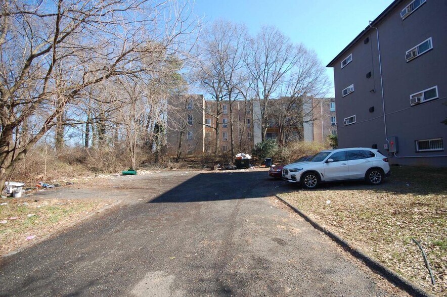 More Photos Of 101 41st St NE, Washington Apartments For Sale