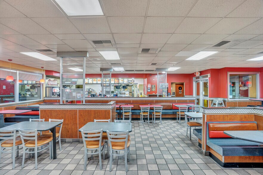 More Photos Of 3866 W Sahara Ave, Las Vegas Fast Food For Lease
