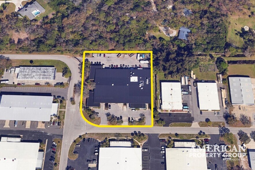 More Photos Of 2209 Industrial Blvd, Sarasota Warehouse For Sale