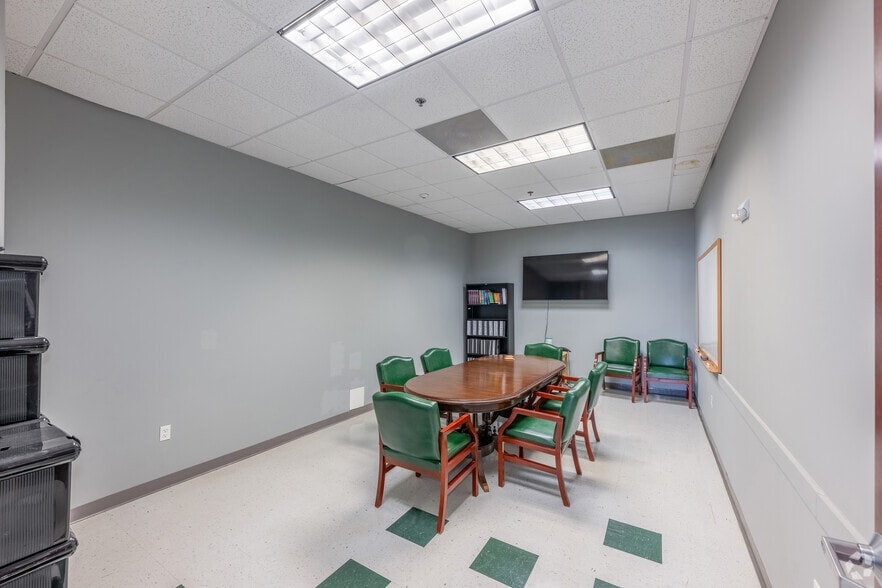 More Photos Of 1082 Davol St, Fall River Apartments For Lease