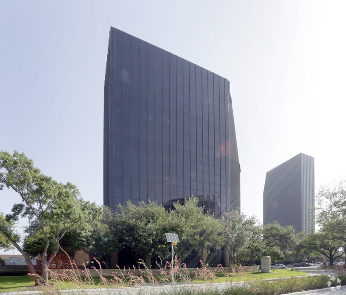 More Photos Of 12201 Merit Dr, Dallas Office For Lease