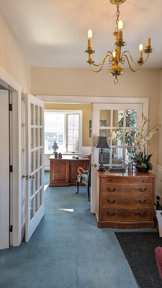 More Photos Of 356 Boston Post Rd, Sudbury Office For Sale