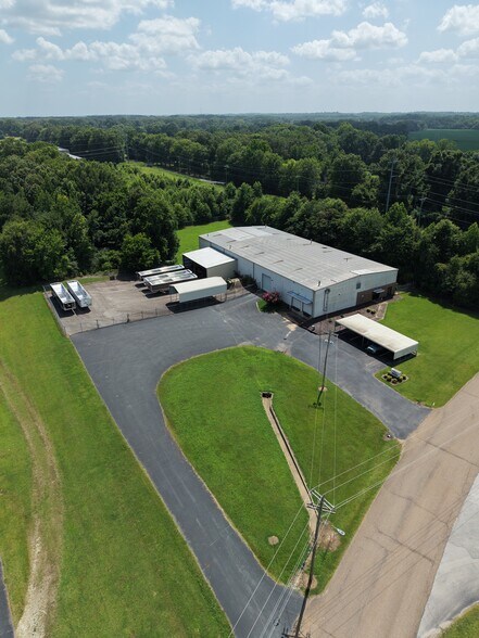 More Photos Of 208 Edwards Dr, Jackson Distribution For Lease