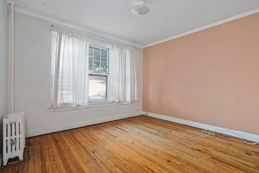 More Photos Of Powers St, Brooklyn Apartments For Sale