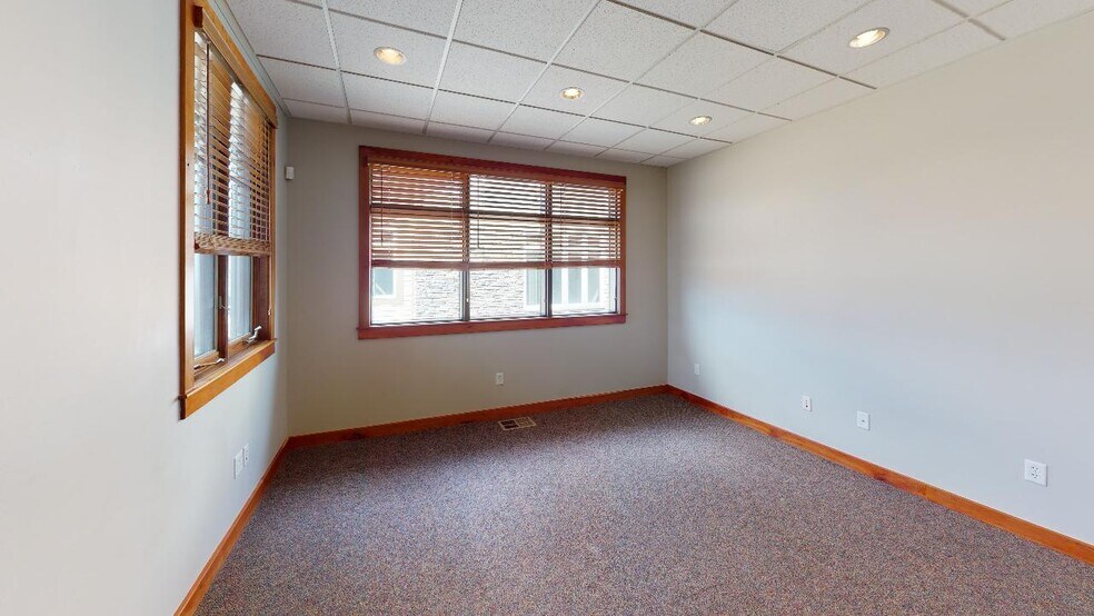 More Photos Of 1946 Stadium Dr, Bozeman Office For Lease