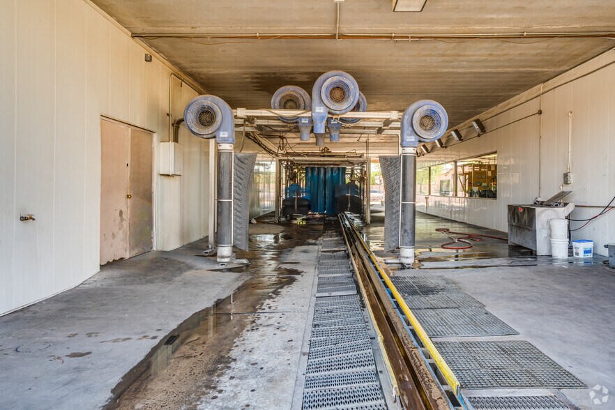 More Photos Of 5690 W Peoria Ave, Glendale Carwash For Sale