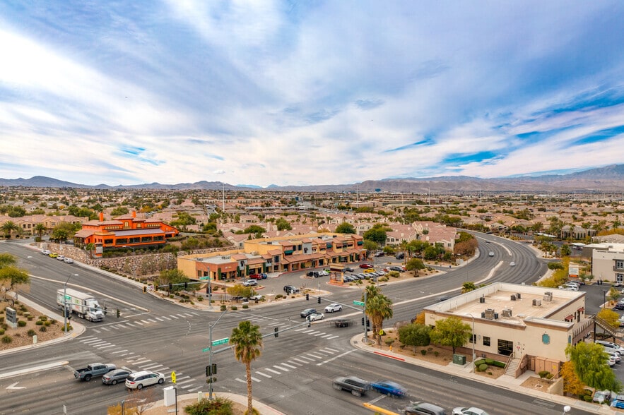 More Photos Of 2525 W Horizon Ridge Pky, Henderson Unknown For Lease