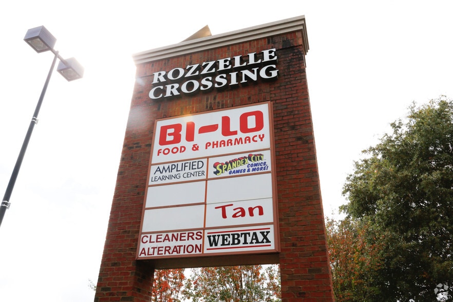 More Photos Of 2910-2918 Mount Holly Huntersville Rd, Charlotte Unknown For Lease