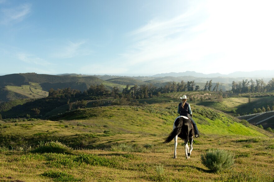 More Photos Of 15000 Middle Ranch Rd, Moorpark Land For Sale