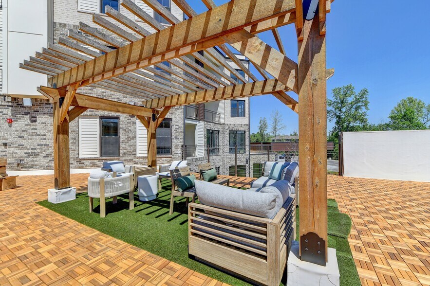 More Photos Of 1495 Satellite Blvd NW, Suwanee Assisted Living For Lease