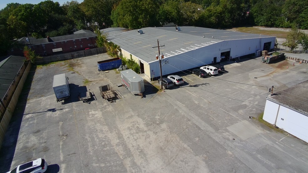 More Photos Of 5051 Rivers Ave, Charleston Warehouse For Lease
