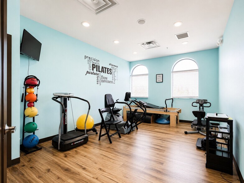More Photos Of 213 S Dillard St, Winter Garden Medical For Sale