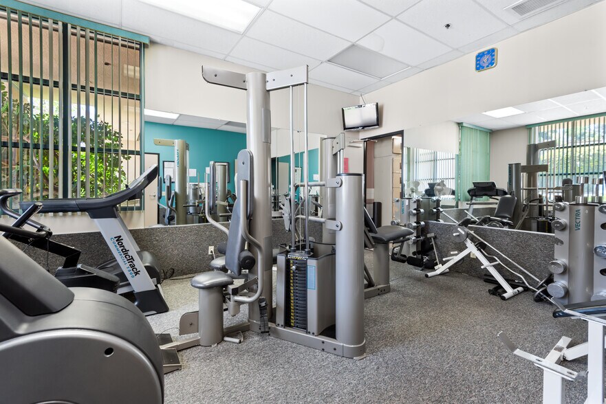 More Photos Of 816 Camarillo Springs Rd, Camarillo Medical For Lease