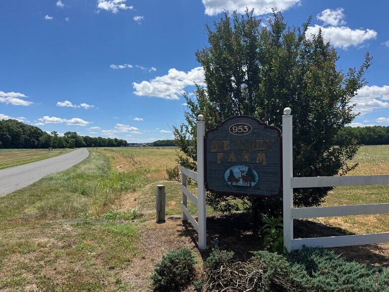 More Photos Of 953 White Marsh Branch Rd, Harrington Land For Sale