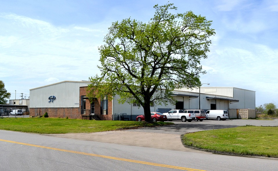 More Photos Of 3634 Village Ave, Norfolk Warehouse For Lease