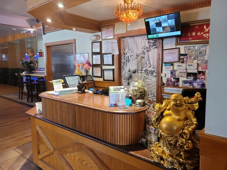 More Photos Of 2320 Route 112, Medford Freestanding For Lease