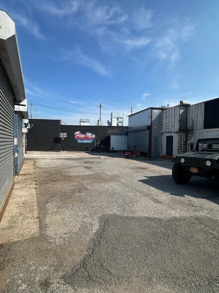 More Photos Of 111 Jewett Ave, Staten Island Industrial For Lease