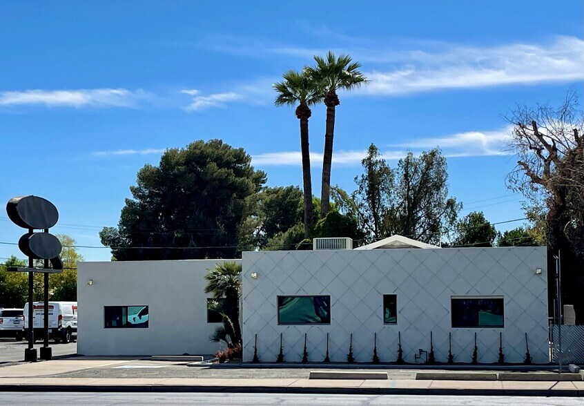 Primary Photo Of 3809 E Indian School Rd, Phoenix Medical For Sale