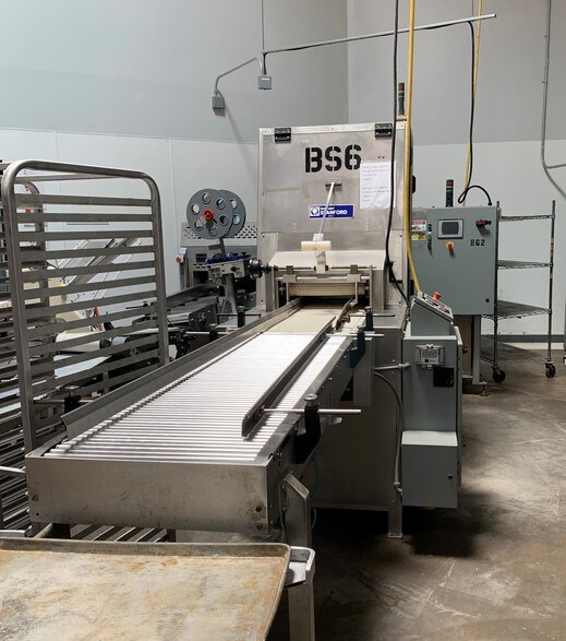 More Photos Of 2560 Progress St, Vista Manufacturing For Lease