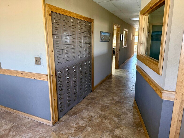 More Photos Of 801 Harrison Ave, Lorenzo Office For Sale