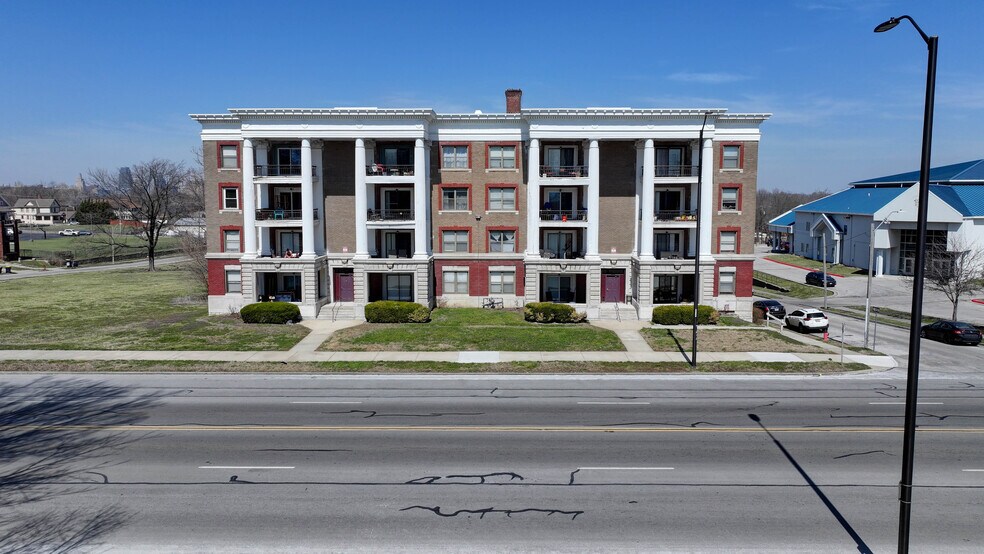 Primary Photo Of 1614-1620 E Linwood Blvd, Kansas City Apartments For Sale