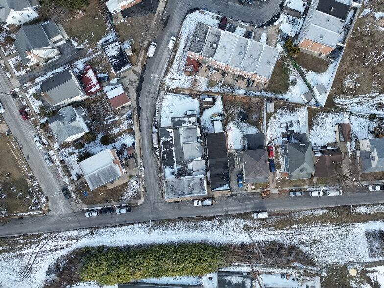 More Photos Of 8329 Delaware Ave, Upper Darby Service For Sale