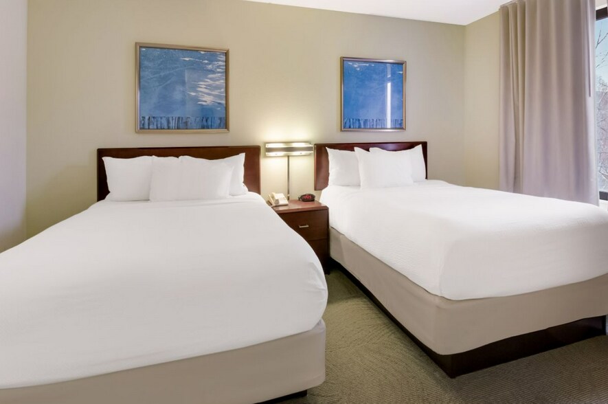 More Photos Of 16 Trinity Point Dr, Washington Hotel For Sale