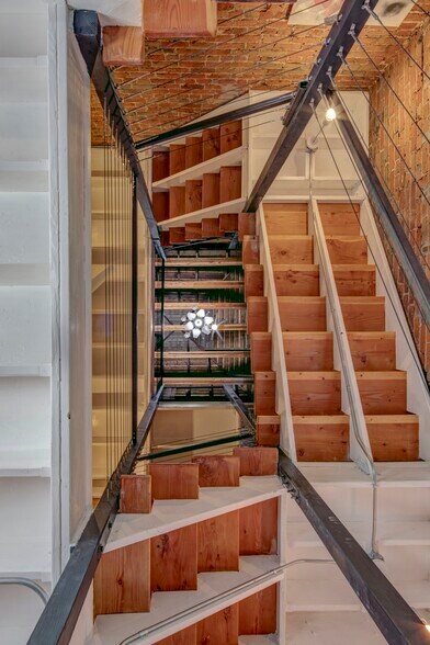 More Photos Of 2400 Curtis St, Denver Loft Creative Space For Lease