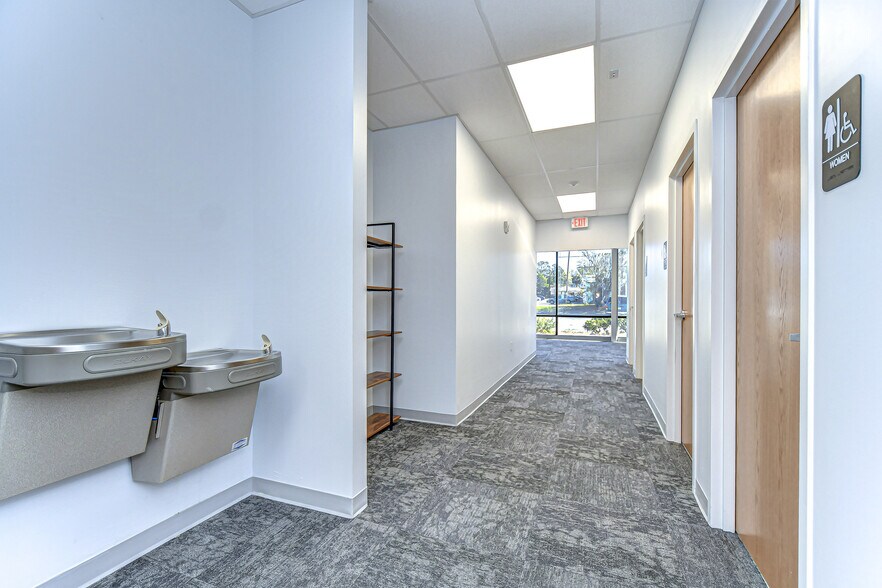 More Photos Of 10770 N 46th, Tampa Medical For Lease