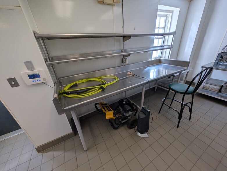 More Photos Of 2220 N Charles St, Baltimore Office For Sale