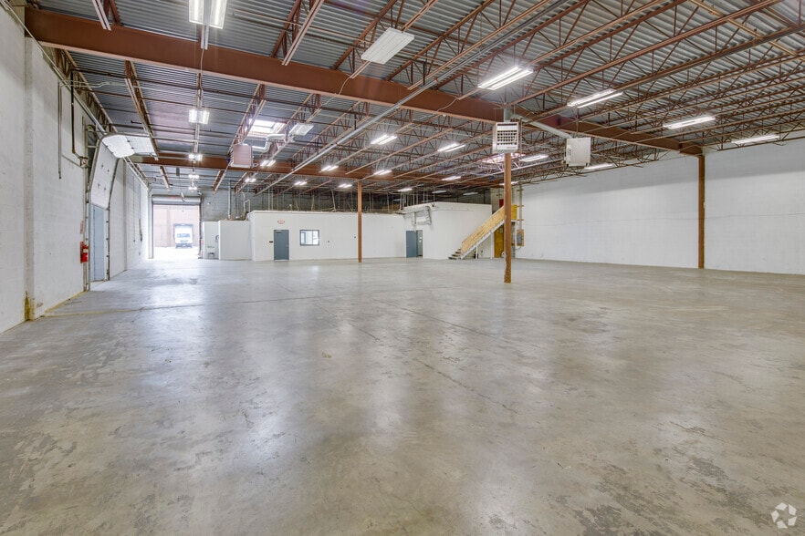 More Photos Of 9100-9136 E Hampton Dr, Capitol Heights Unknown For Lease