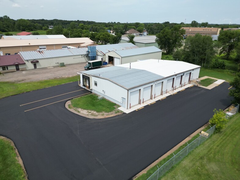 Primary Photo Of 3325 Southway Dr, Saint Cloud Warehouse For Lease