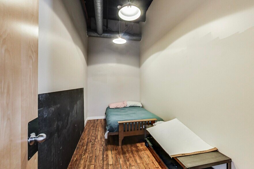 More Photos Of 400-420 N May St, Chicago Loft Creative Space For Lease