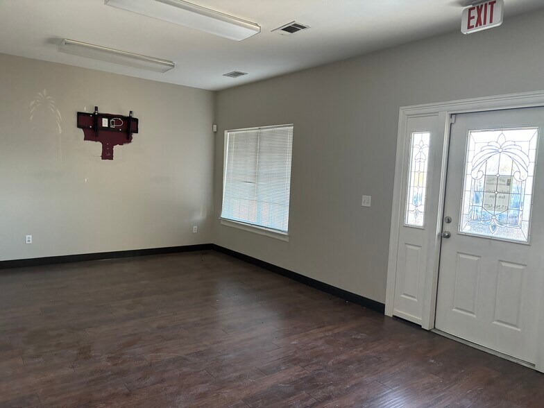 More Photos Of 649 Alsbury Blvd, Burleson Medical For Lease