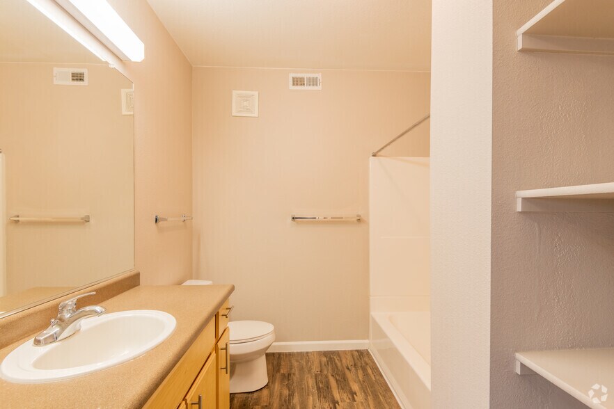 More Photos Of 1666 Da Vinci Ct, Davis Apartments For Sale