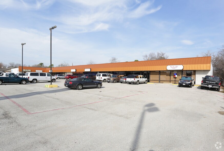 Primary Photo Of 8053 Grapevine Hwy, North Richland Hills Freestanding For Sale