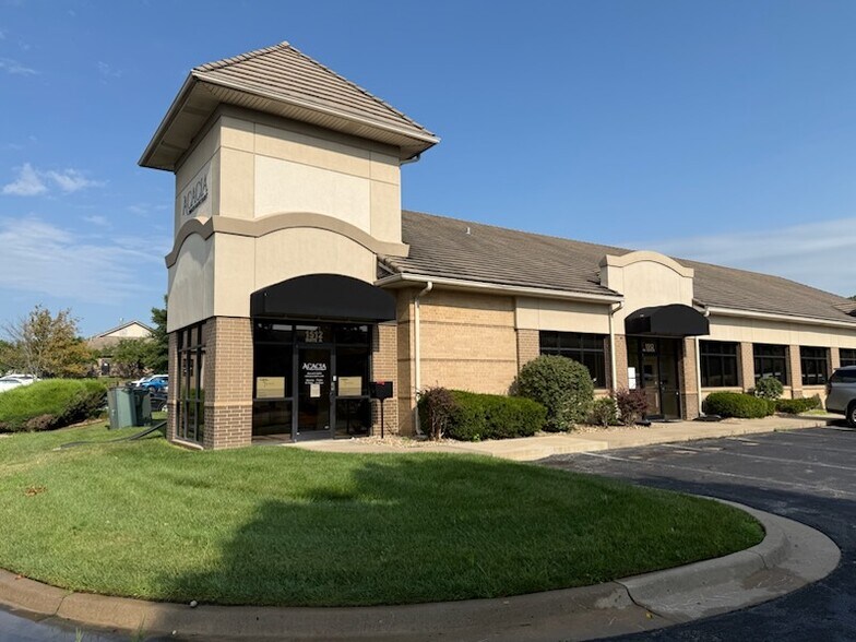 More Photos Of 1500-1512 N Church Rd, Liberty Medical For Lease