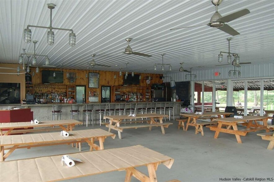 More Photos Of 963 Kings Hwy, Saugerties Restaurant For Sale