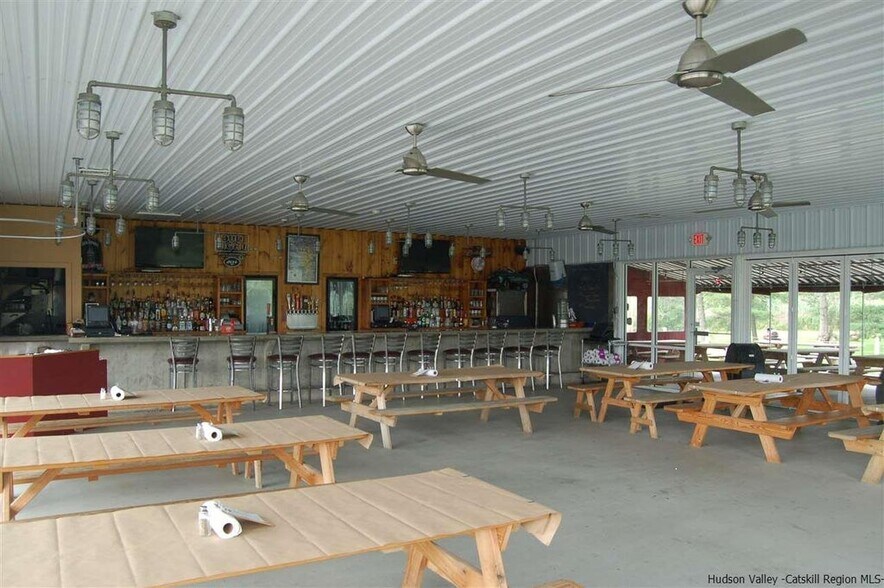 More Photos Of 963 Kings Hwy, Saugerties Restaurant For Sale