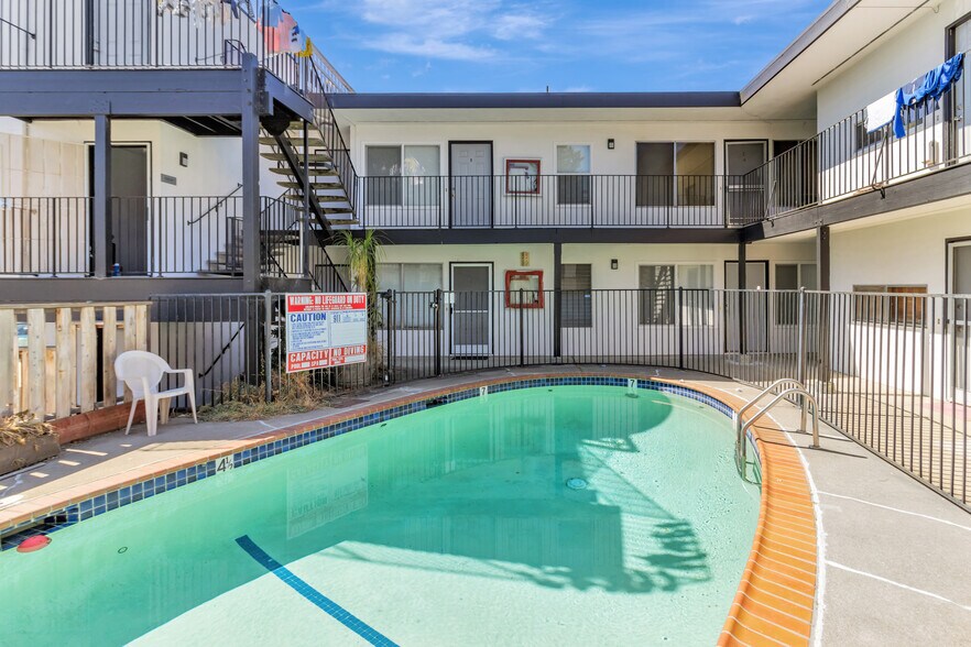 More Photos Of 1626-1654 Dwight Way, Berkeley Apartments For Sale