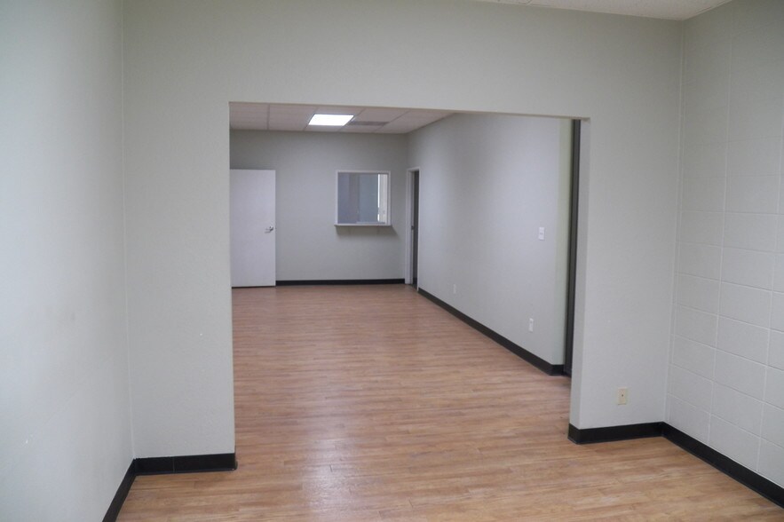 More Photos Of 225 E Airport Dr, San Bernardino Medical For Lease