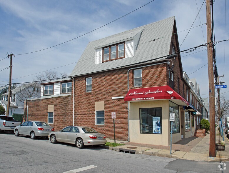 More Photos Of 637 Willis Ave, Williston Park Storefront Retail Office For Lease